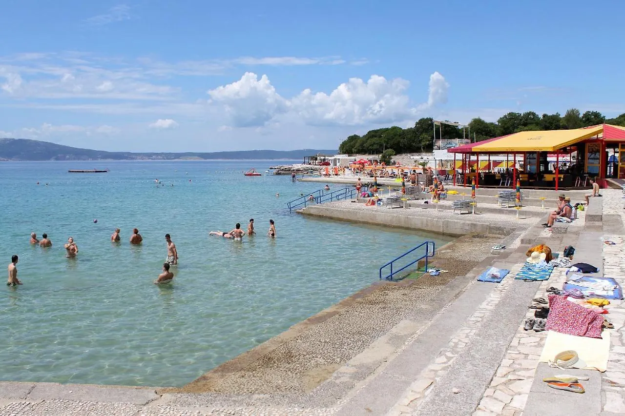 Apartments By The Sea Novi Vinodolski - 5486