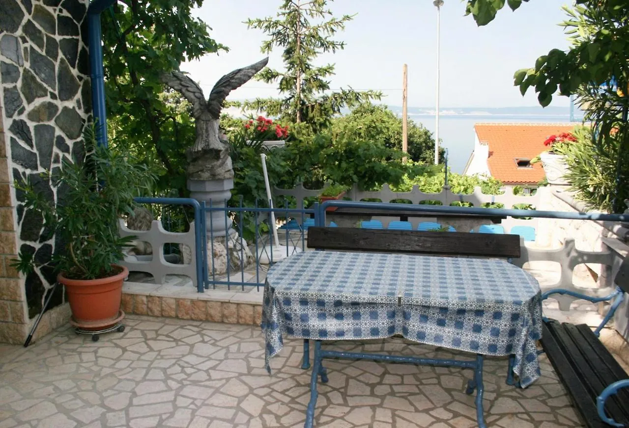 Apartments By The Sea Novi Vinodolski - 5486 Kroatië