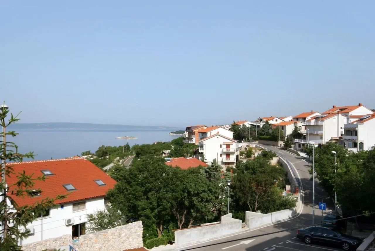 Apartments By The Sea Novi Vinodolski - 5486